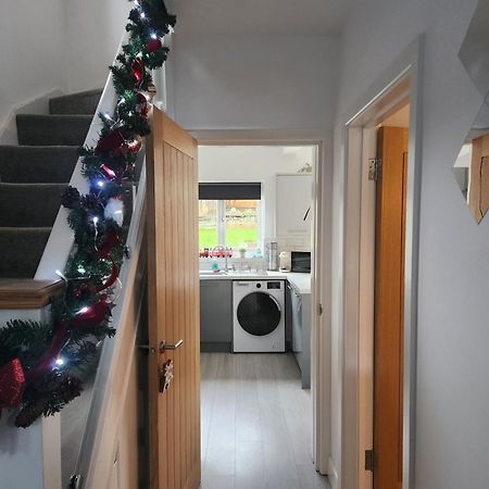 Sheldon House 3 Bed Cosy Home Nr Jlr & Nec Esterno foto