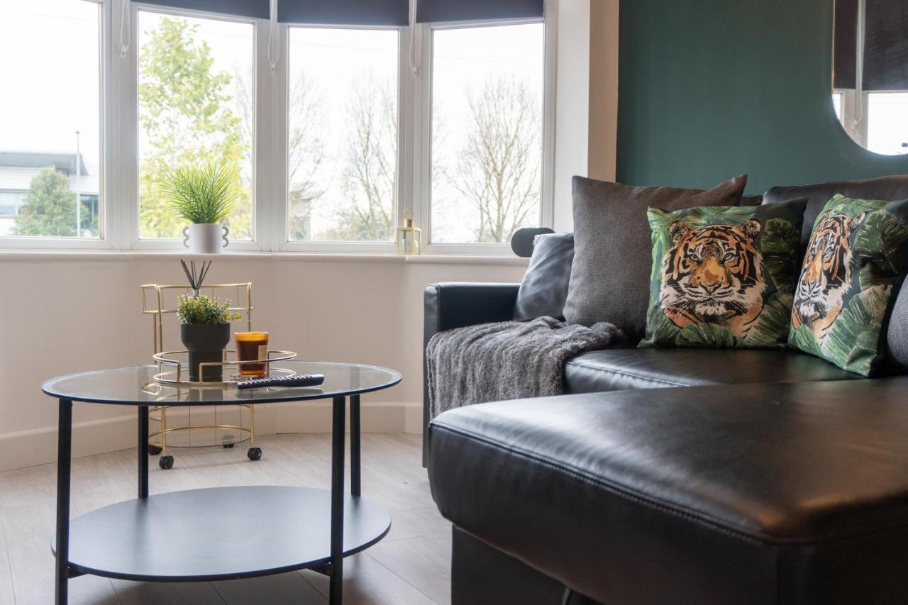 Sheldon House 3 Bed Cosy Home Nr Jlr & Nec Esterno foto